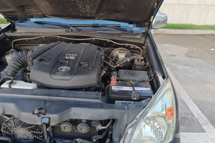 Used Toyota Prado 2006 4.0L Automatic VX Engine Bay Left