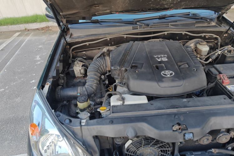 Used Toyota Prado 2006 4.0L Automatic VX Engine Bay Right