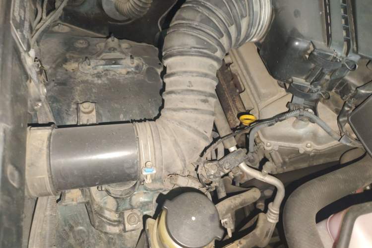 Used Toyota Prado 2006 4.0L Automatic VX NAVI Edition Engine Bay Right