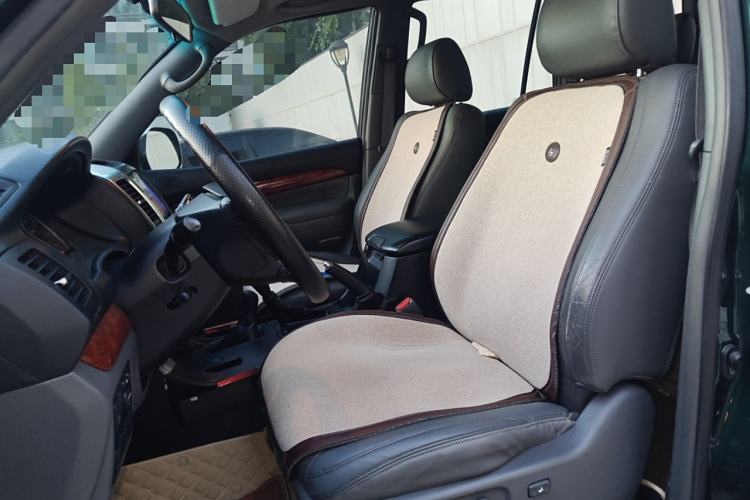 Used Toyota Prado 2006 4.0L Automatic VX Left Front Seat