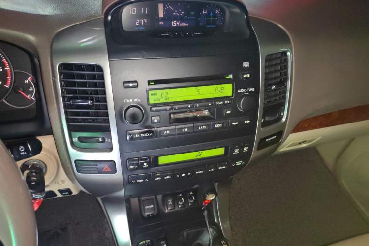 Used Toyota Prado 2006 4.0L Automatic VX Audio And AC Panel