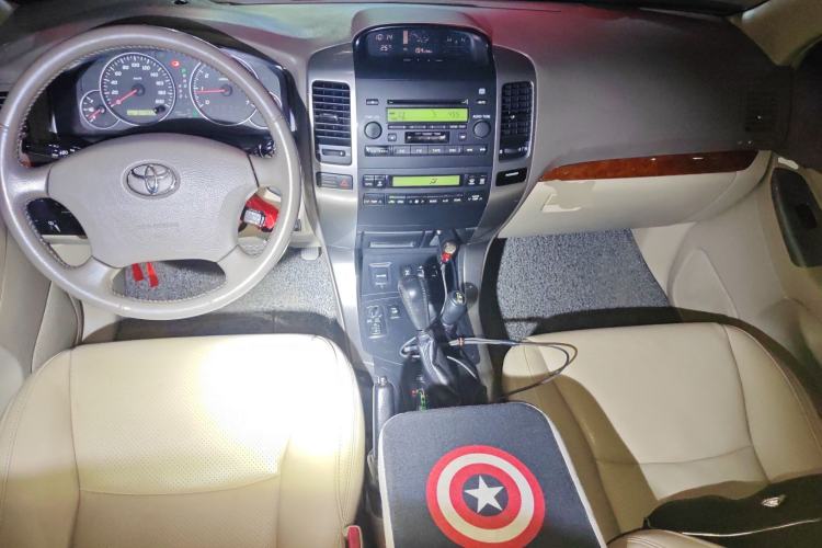 Used Toyota Prado 2006 4.0L Automatic VX Center Console