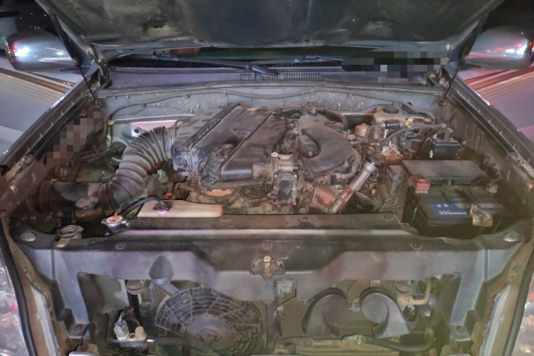 Used Toyota Prado 2006 4.0L Automatic VX Engine Bay