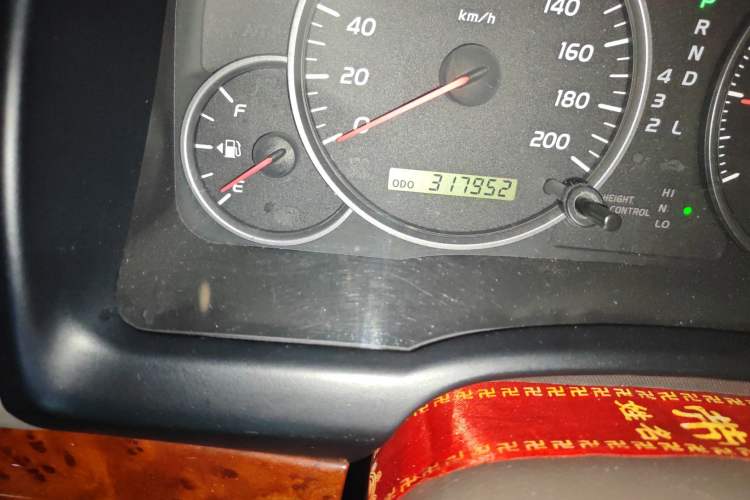 Used Toyota Prado 2006 4.0L Automatic VX Odometer Close Up