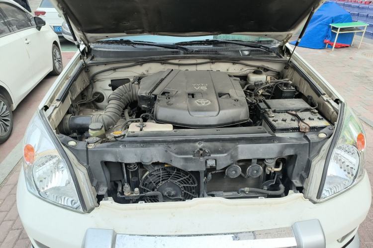 Used Toyota Prado 2006 4.0L Automatic VX Engine Bay