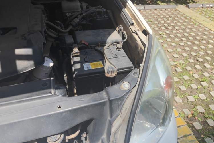 Used Toyota Prado 2006 4.0L Automatic VX NAVI Edition Engine Bay Left