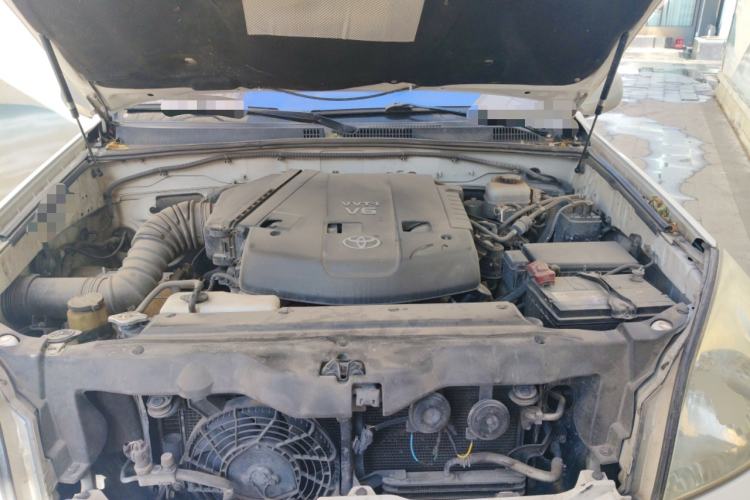 Used Toyota Prado 2006 4.0L Automatic VX Engine Bay