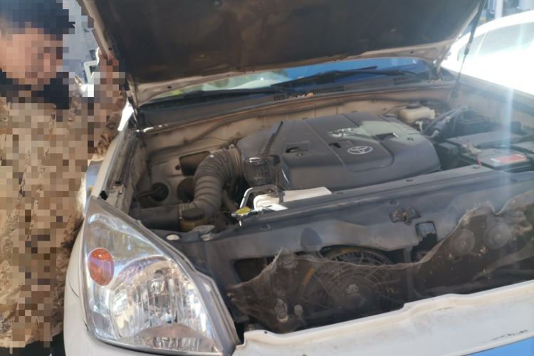 Used Toyota Prado 2006 4.0L Automatic VX NAVI Edition Engine Bay Right