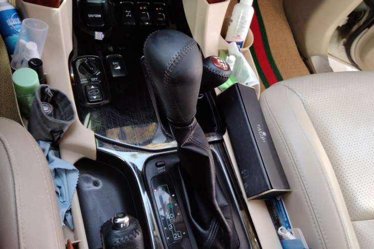 Used Toyota Prado 2006 4.0L Automatic VX NAVI Edition Gear Lever