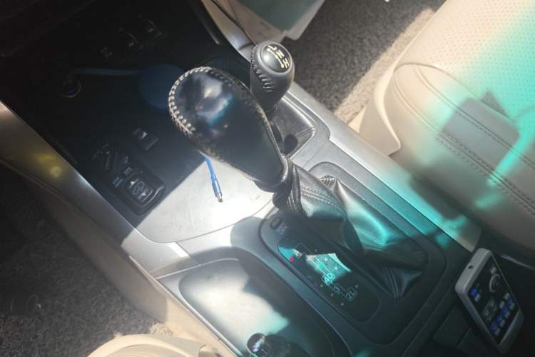 Used Toyota Prado 2006 4.0L Automatic VX NAVI Edition Gear Lever