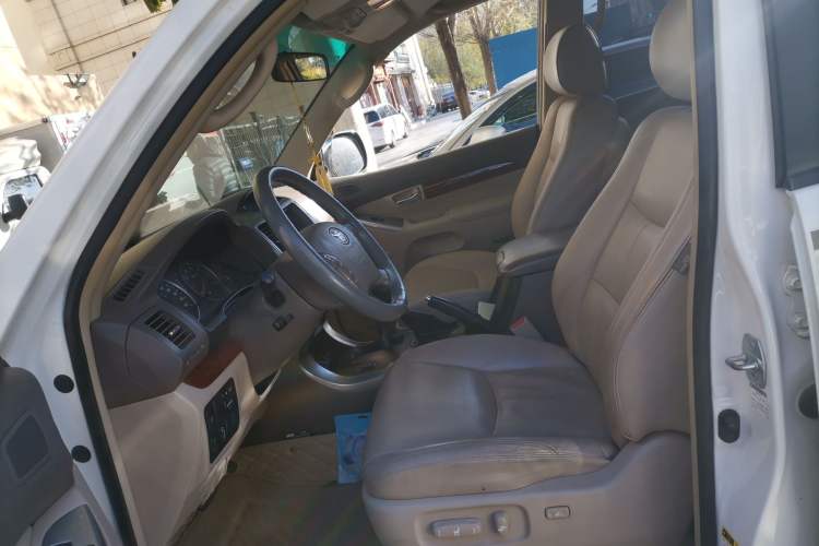 Used Toyota Prado 2006 4.0L Automatic VX NAVI Edition Left Front Seat