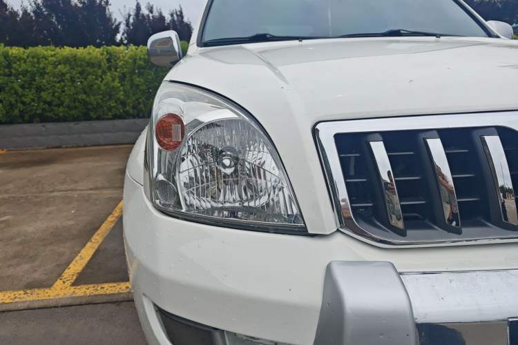 Used Toyota Prado 2006 4.0L Automatic VX Right Front Headlight