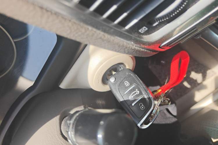 Used Toyota Prado 2006 4.0L Automatic VX NAVI Edition Vehicle Key