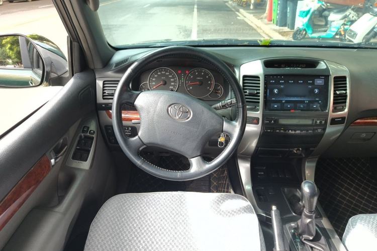 Used Toyota Prado 2008 2.7L Automatic Middle East Version Steering Wheel