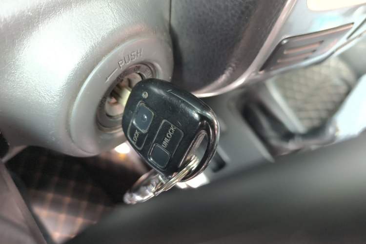 Used Toyota Prado 2008 2.7L Automatic Middle East Version Vehicle Key