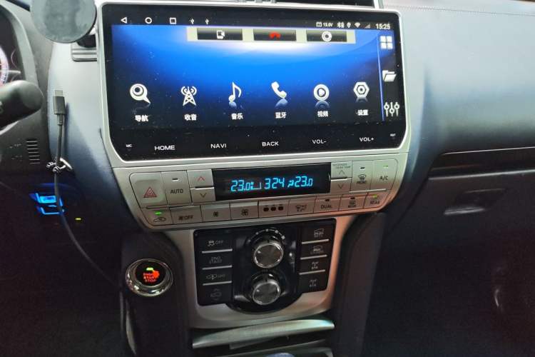 Used Toyota Prado 2010 2.7L Automatic Standard Edition Audio And AC Panel