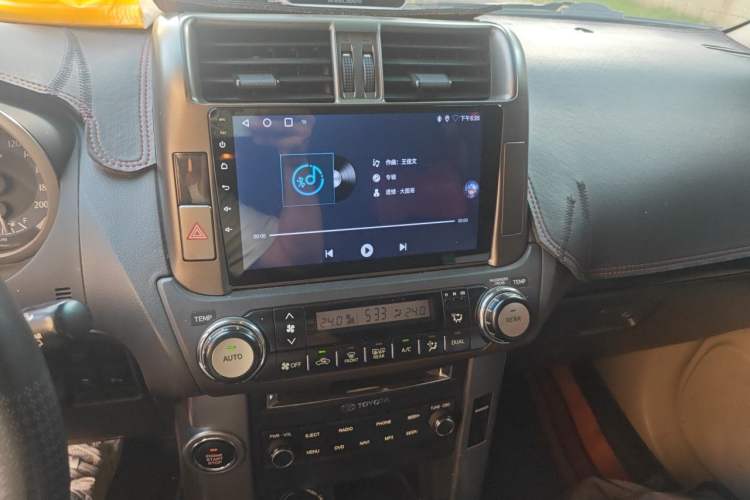 Used Toyota Prado 2010 2.7L Automatic Standard Edition Audio And AC Panel