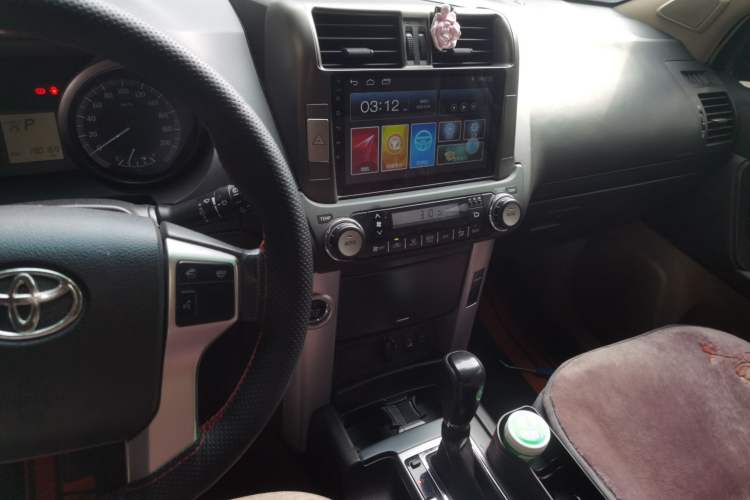 Used Toyota Prado 2010 4.0L Automatic TX Audio And AC Panel