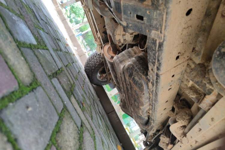 Used Toyota Prado 2010 4.0L Automatic TX-L NAVI Chassis Front Left