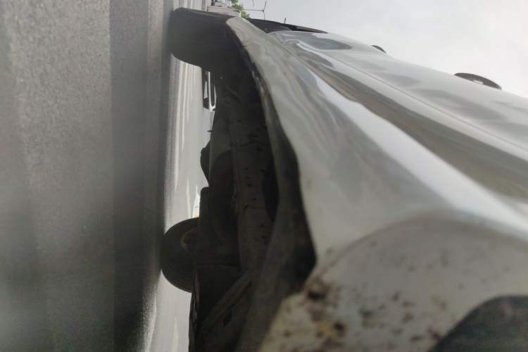 Used Toyota Prado 2010 4.0L Automatic TX-L Chassis Front Right