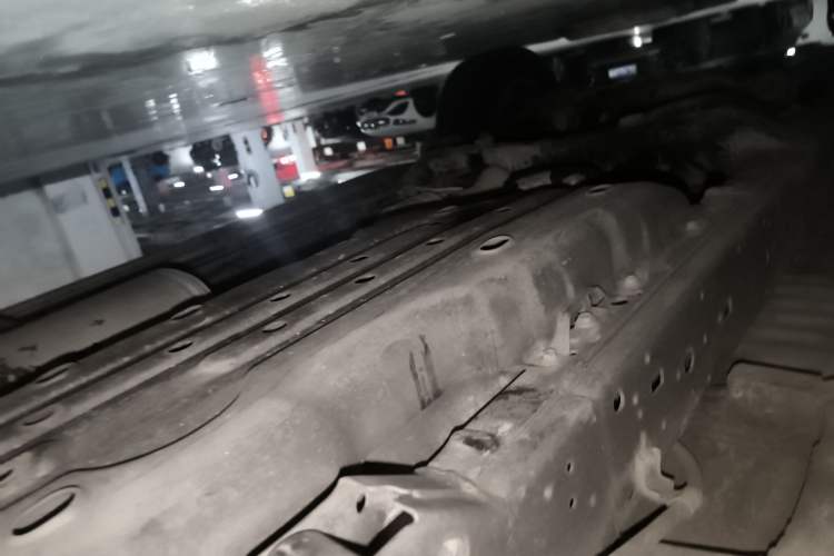 Used Toyota Prado 2010 2.7L Automatic Standard Edition Chassis Rear Left