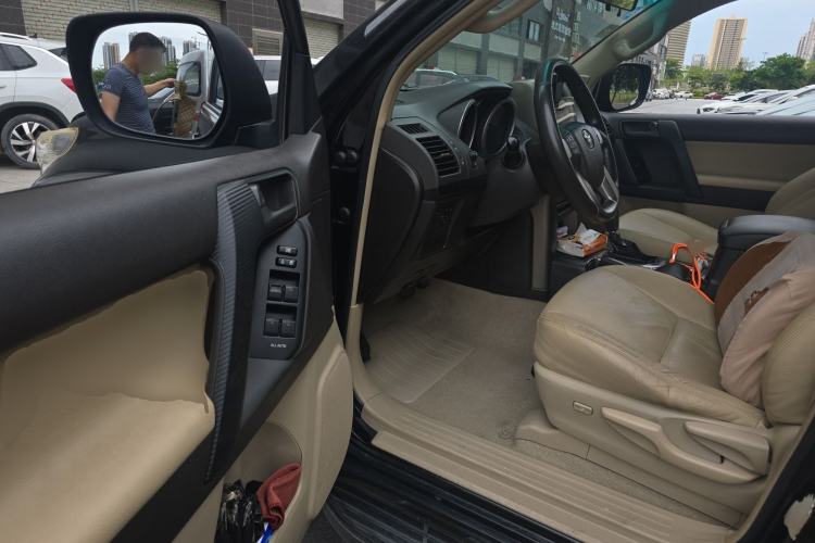 Used Toyota Prado 2010 2.7L Automatic Standard Edition Driver Seat