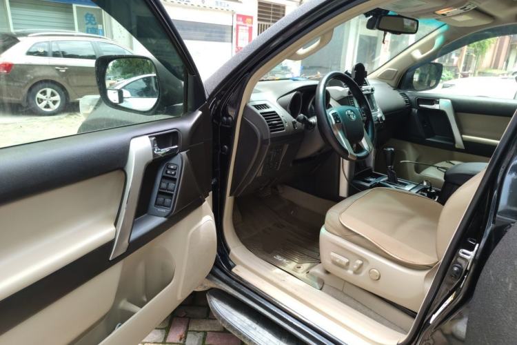 Used Toyota Prado 2010 4.0L Automatic TX-L NAVI Driver Seat
