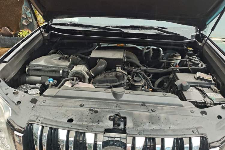 Used Toyota Prado 2010 2.7L Automatic Standard Edition Engine Bay