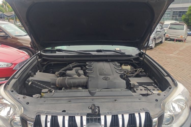 Used Toyota Prado 2010 4.0L Automatic VX NAVI Engine Bay