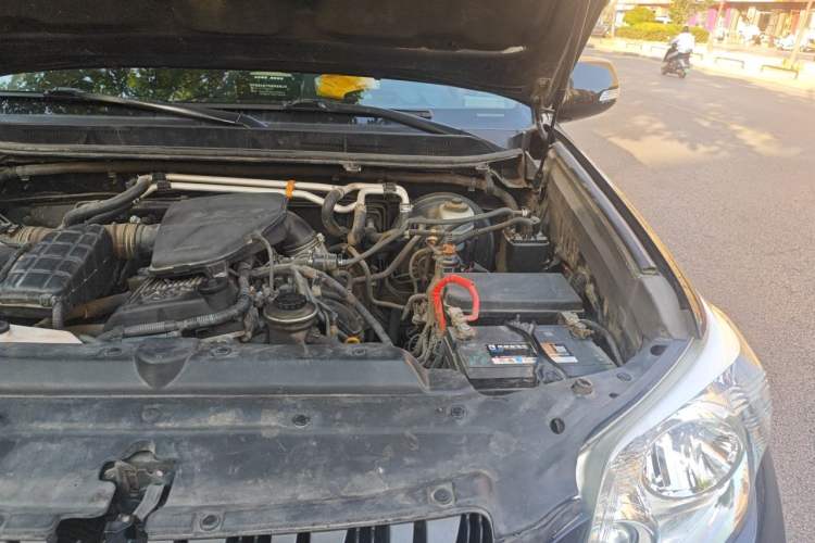 Used Toyota Prado 2010 2.7L Automatic Standard Edition Engine Bay Left