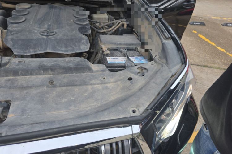 Used Toyota Prado 2010 4.0L Automatic VX NAVI Engine Bay Left
