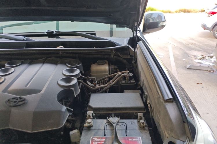 Used Toyota Prado 2010 4.0L Automatic TX-L Engine Bay Left