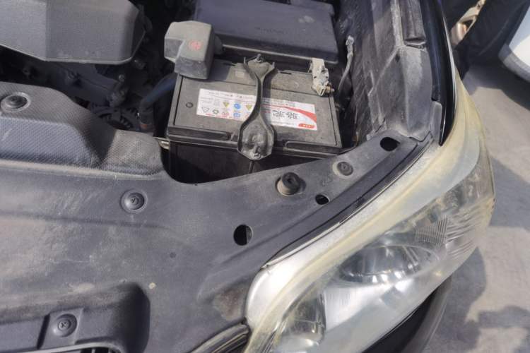 Used Toyota Prado 2010 4.0L Automatic TX Engine Bay Left