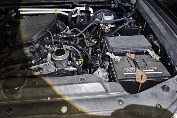 Used Toyota Prado 2010 2.7L Automatic Standard Edition Engine Bay Left