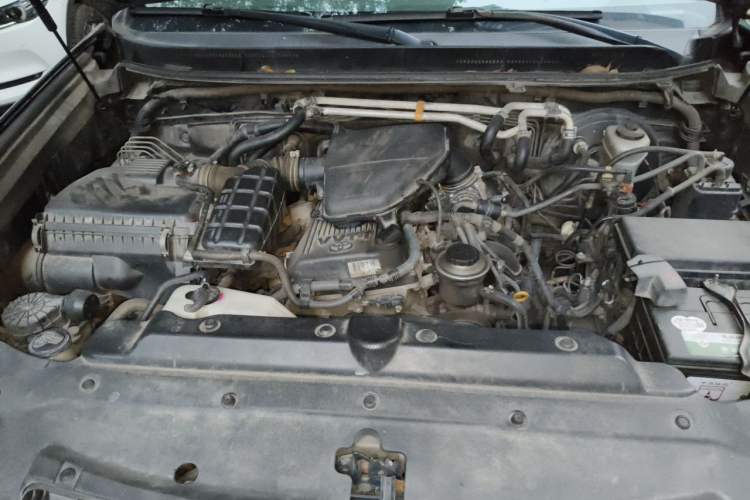 Used Toyota Prado 2010 2.7L Automatic Standard Edition Engine Bay