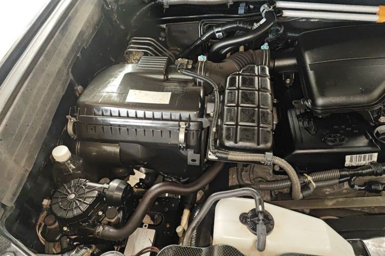 Used Toyota Prado 2010 2.7L Automatic Standard Edition Engine Bay Right