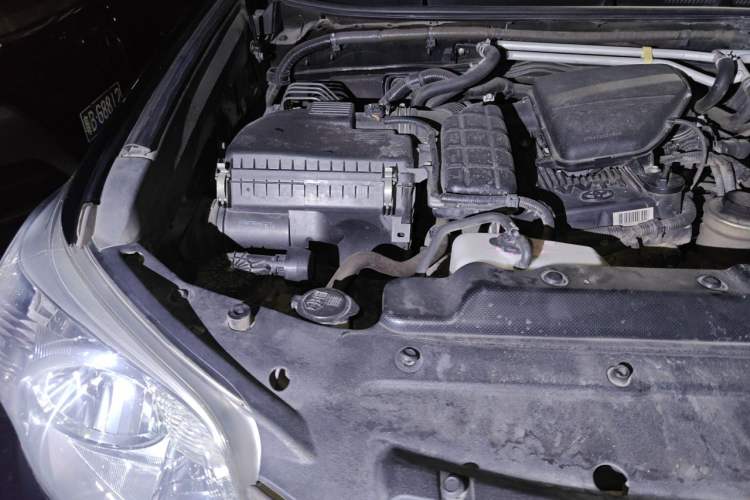 Used Toyota Prado 2010 2.7L Automatic Standard Edition Engine Bay Right