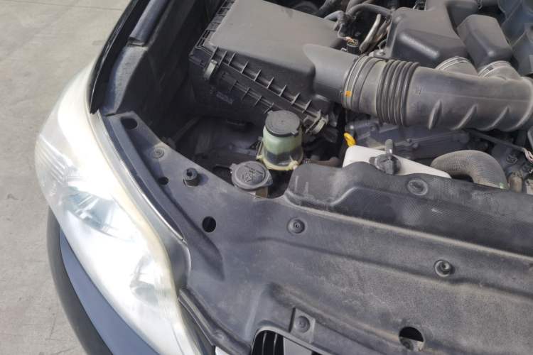 Used Toyota Prado 2010 4.0L Automatic TX Engine Bay Right