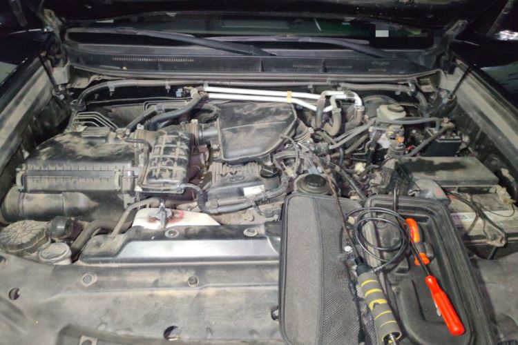 Used Toyota Prado 2010 2.7L Automatic Deluxe Edition Engine Bay