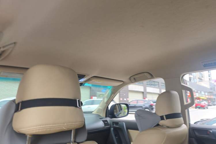 Used Toyota Prado 2010 2.7L Automatic Standard Edition Headliner