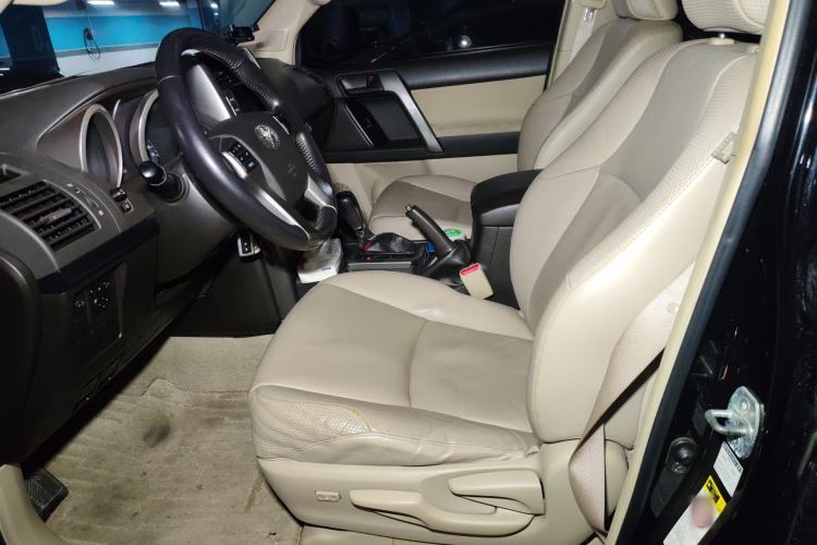 Used Toyota Prado 2010 2.7L Automatic Deluxe Edition Left Front Seat
