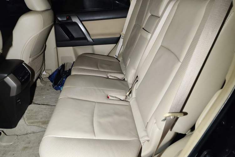 Used Toyota Prado 2010 2.7L Automatic Deluxe Edition Left Rear Seat