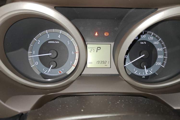 Used Toyota Prado 2010 2.7L Automatic Standard Edition Odometer Close Up