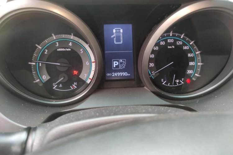Used Toyota Prado 2010 4.0L Automatic TX-L Odometer Close Up