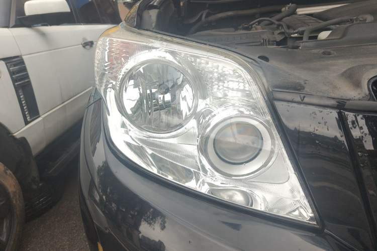 Used Toyota Prado 2010 2.7L Automatic Deluxe Edition Right Front Headlight