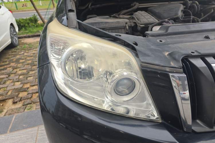 Used Toyota Prado 2010 2.7L Automatic Standard Edition Right Front Headlight