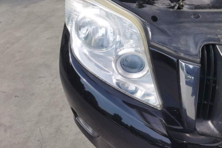 Used Toyota Prado 2010 4.0L Automatic TX Right Front Headlight