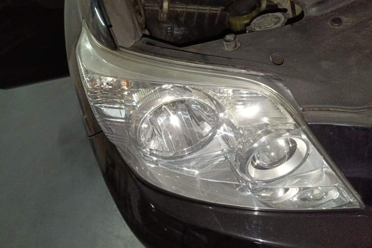 Used Toyota Prado 2010 4.0L Automatic TX-L NAVI Right Front Headlight