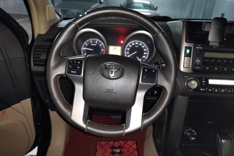 Used Toyota Prado 2010 2.7L Automatic Standard Edition Steering Wheel