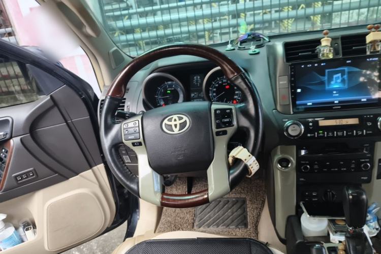 Used Toyota Prado 2010 4.0L Automatic VX NAVI Steering Wheel